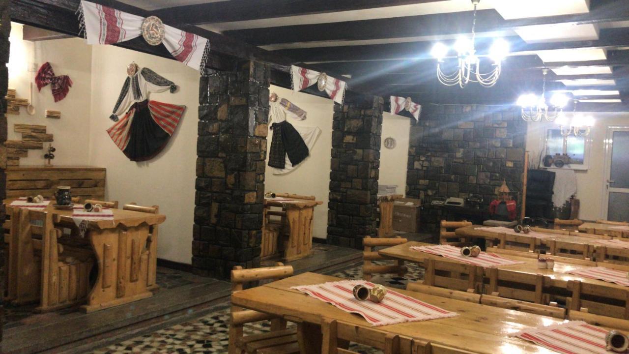 Hanul Izvorul Rece Sinaia Esterno foto