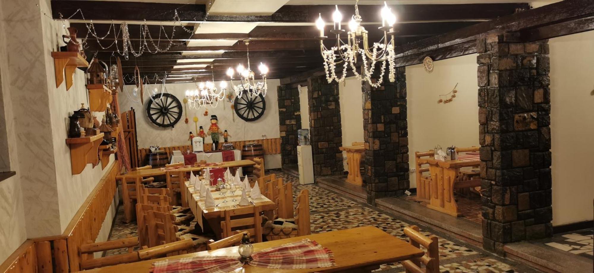 Hanul Izvorul Rece Sinaia Esterno foto
